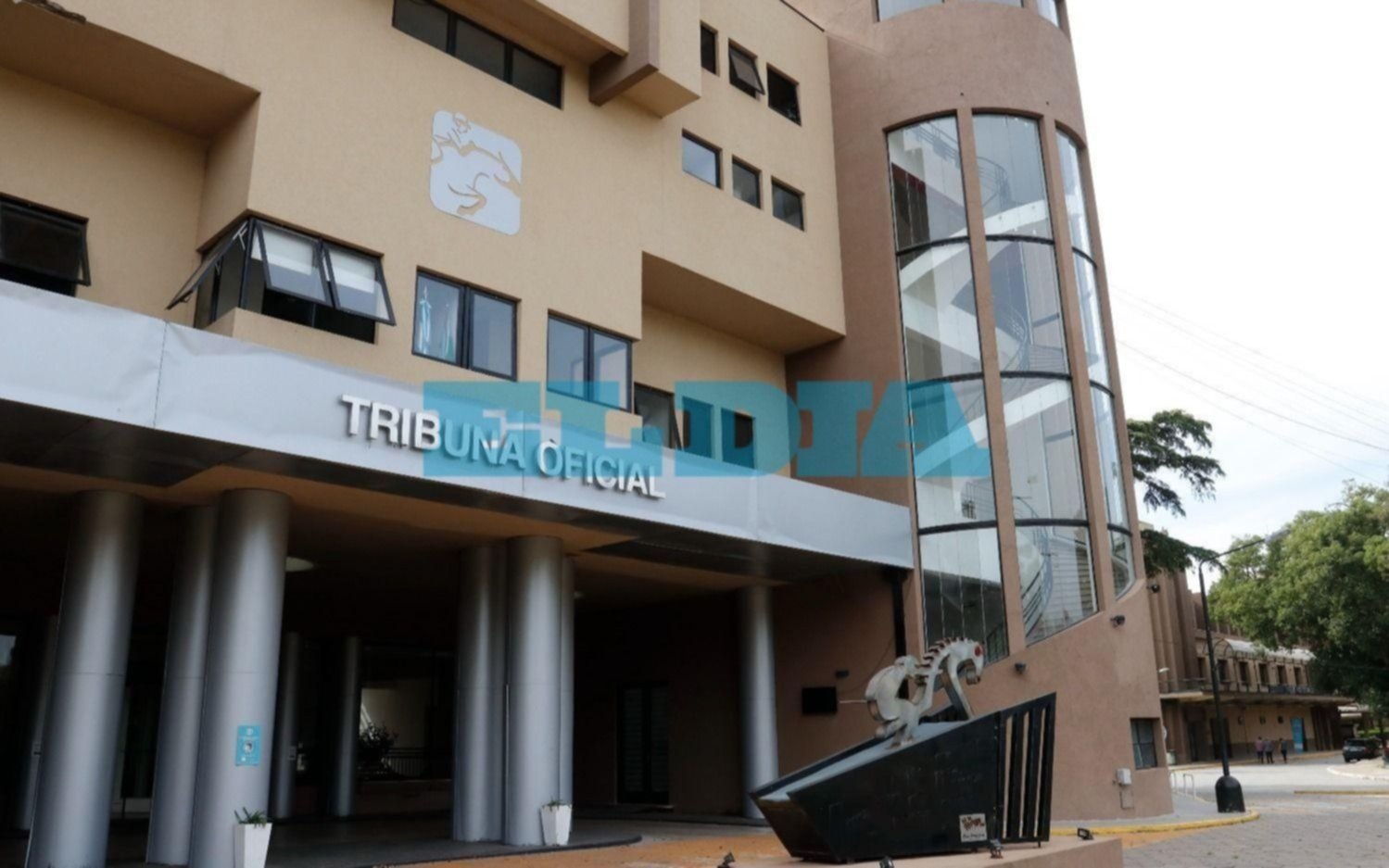 Turf: por un paro, podría no haber carreras en La Plata