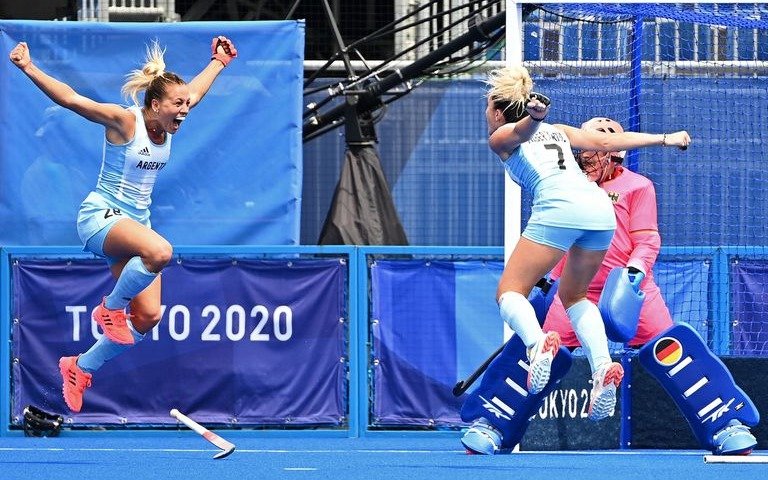 Las Leonas mostraron sus garras y están en semifinales