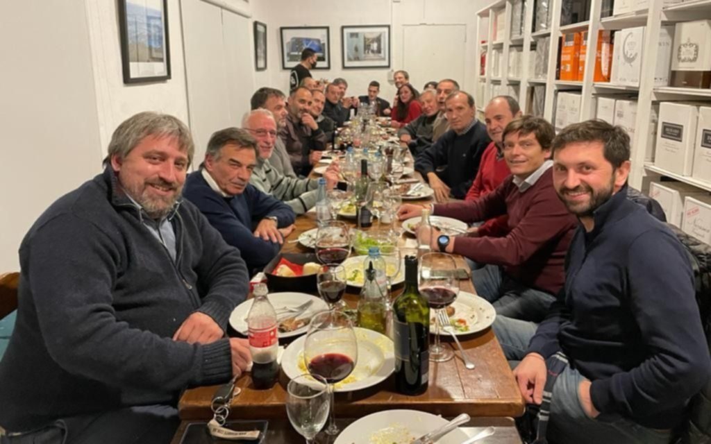 Cena de la UCR platense, con la mirada en 2023