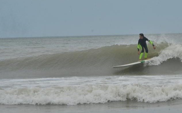 Murió un surfista argentino en México