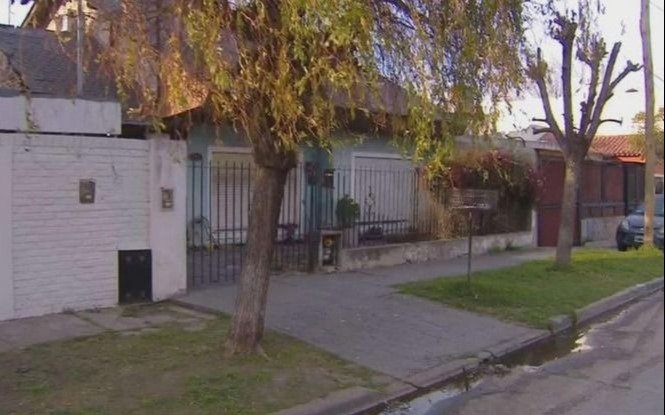 Jubilado se tiroteó con ladrones, mató a uno, extranjero, y murió baleado