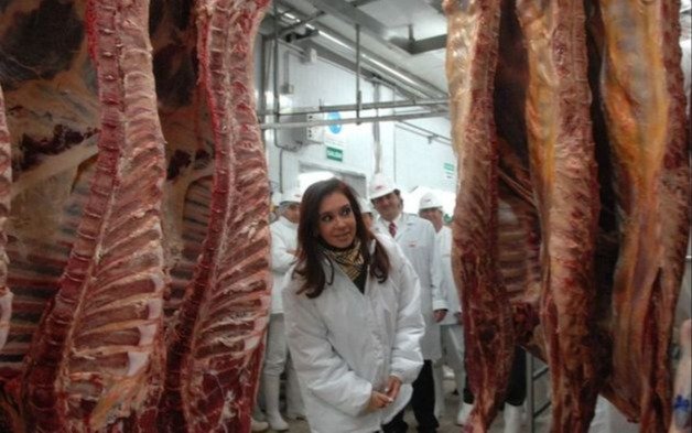Cristina cargó también contra los productores por el precio de la carne