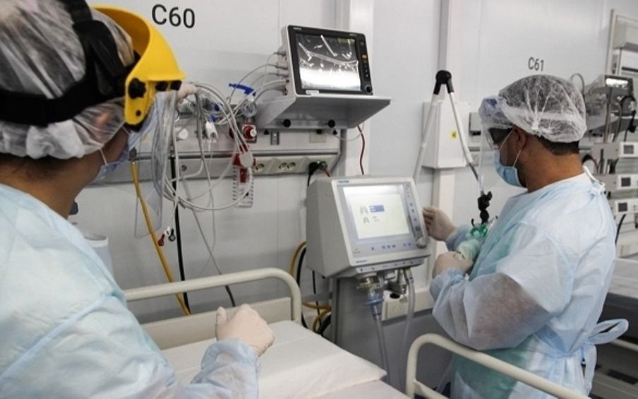 Otras 74 muertes y 1.490 casos de Covid en el país