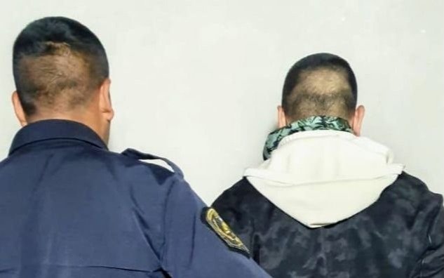 Villa Elisa: conducía una moto con un frasco con marihuana entre las piernas