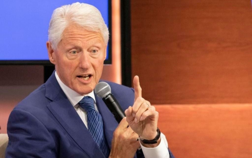 Bill Clinton, de alta tras estar internado por una infección urinaria