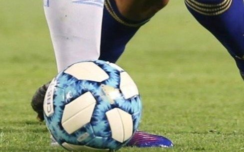 Lanús le ganó a Argentinos en una noche muy emotiva