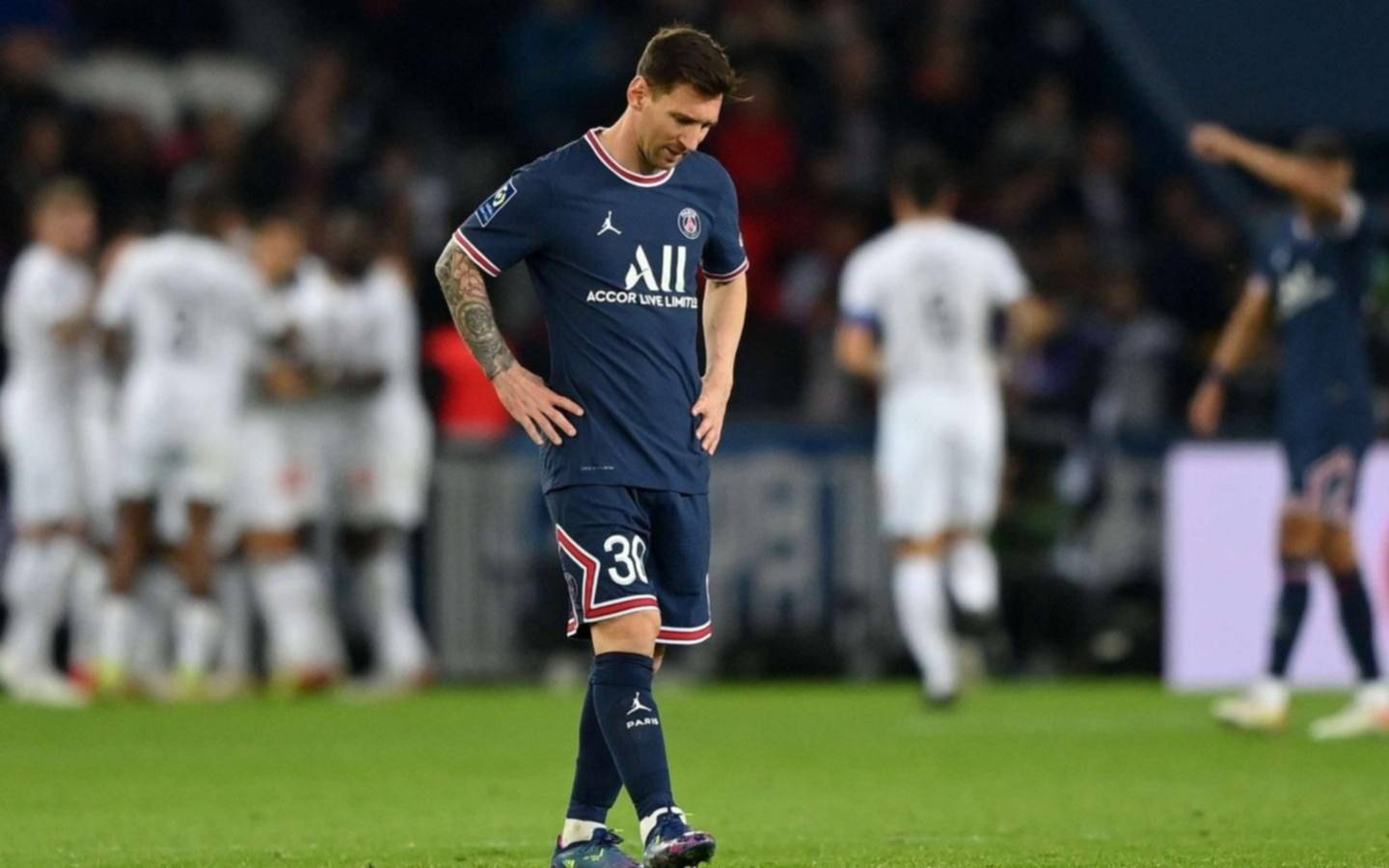 Messi viajaría a Madrid para tratarse de la rodilla