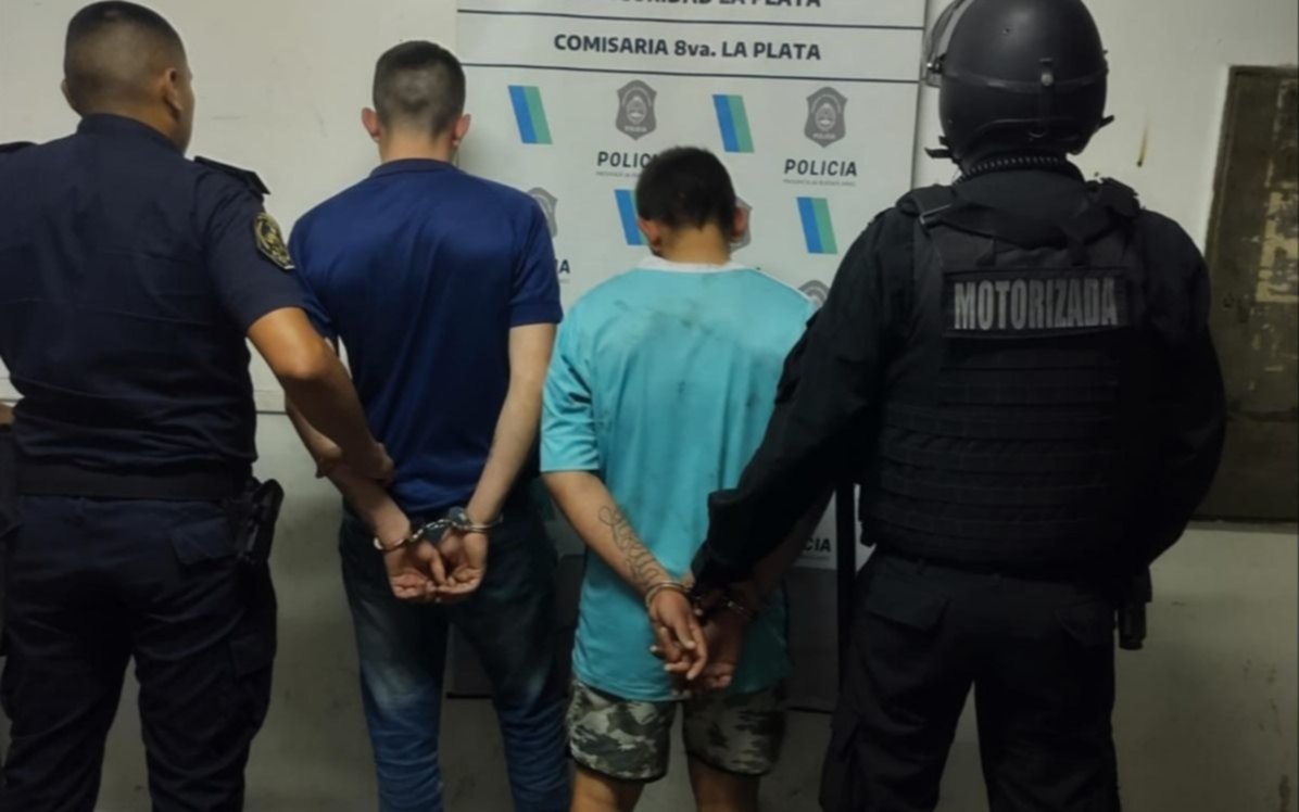 Motochorros intentaron escapar, pero cayeron tras una persecución, en 98 y 14