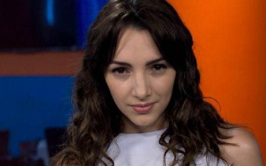 Thelma Fardin sobre Maradona: “No podemos seguir endiosando a esa figura”
