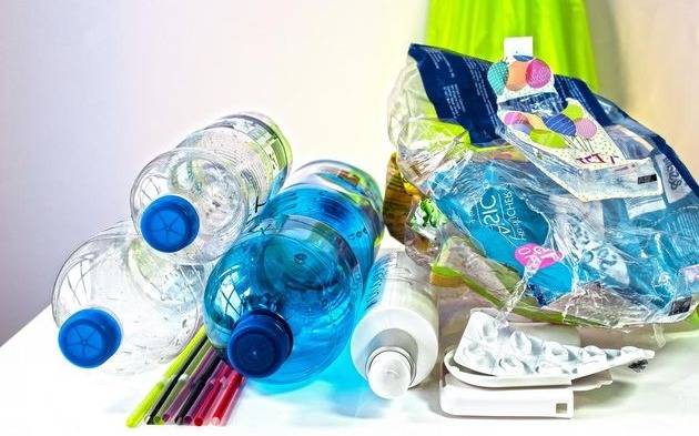 Quieren reducir el uso de plásticos en la Ciudad