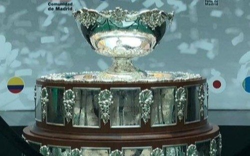 Alemania clasificó a semifinales de la Davis