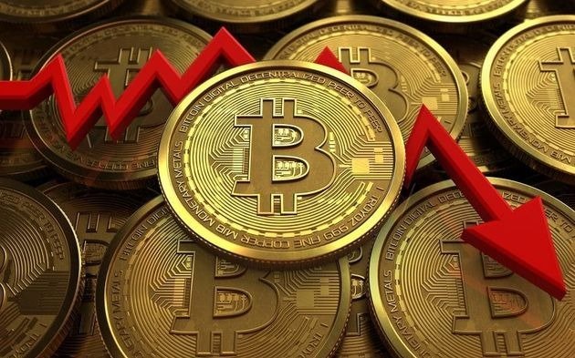 El bitcoin sufrió una caída muy fuerte