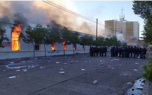 Jóvenes platenses se movilizan por la minería e incidentes en Chubut