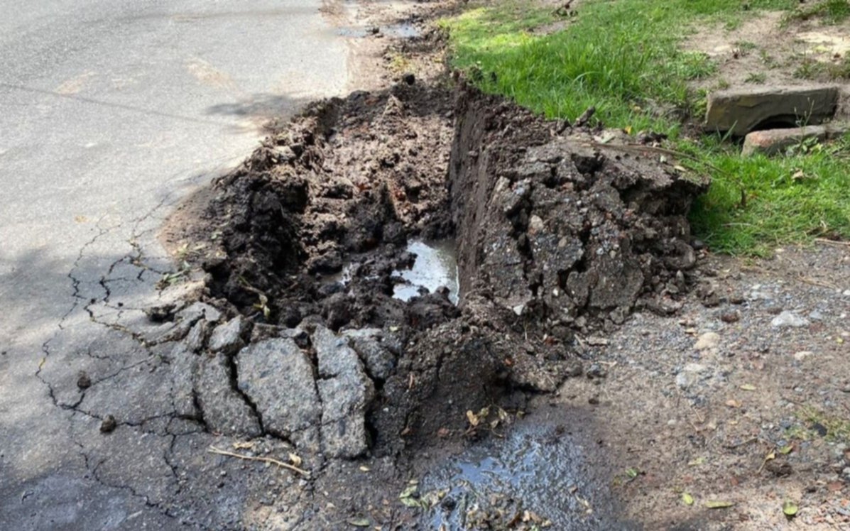 En 506 y 23, una pérdida de agua generó un cráter