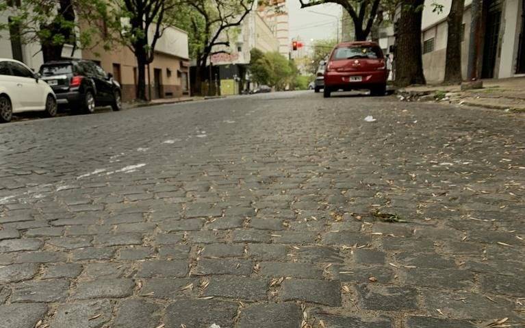 Un nuevo fallo judicial avala el asfaltado sobre las calles empedradas