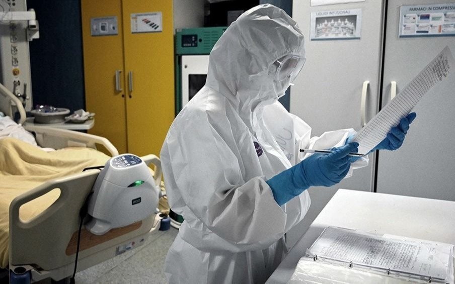 Reino Unido registra 200 mil contagios en un día
