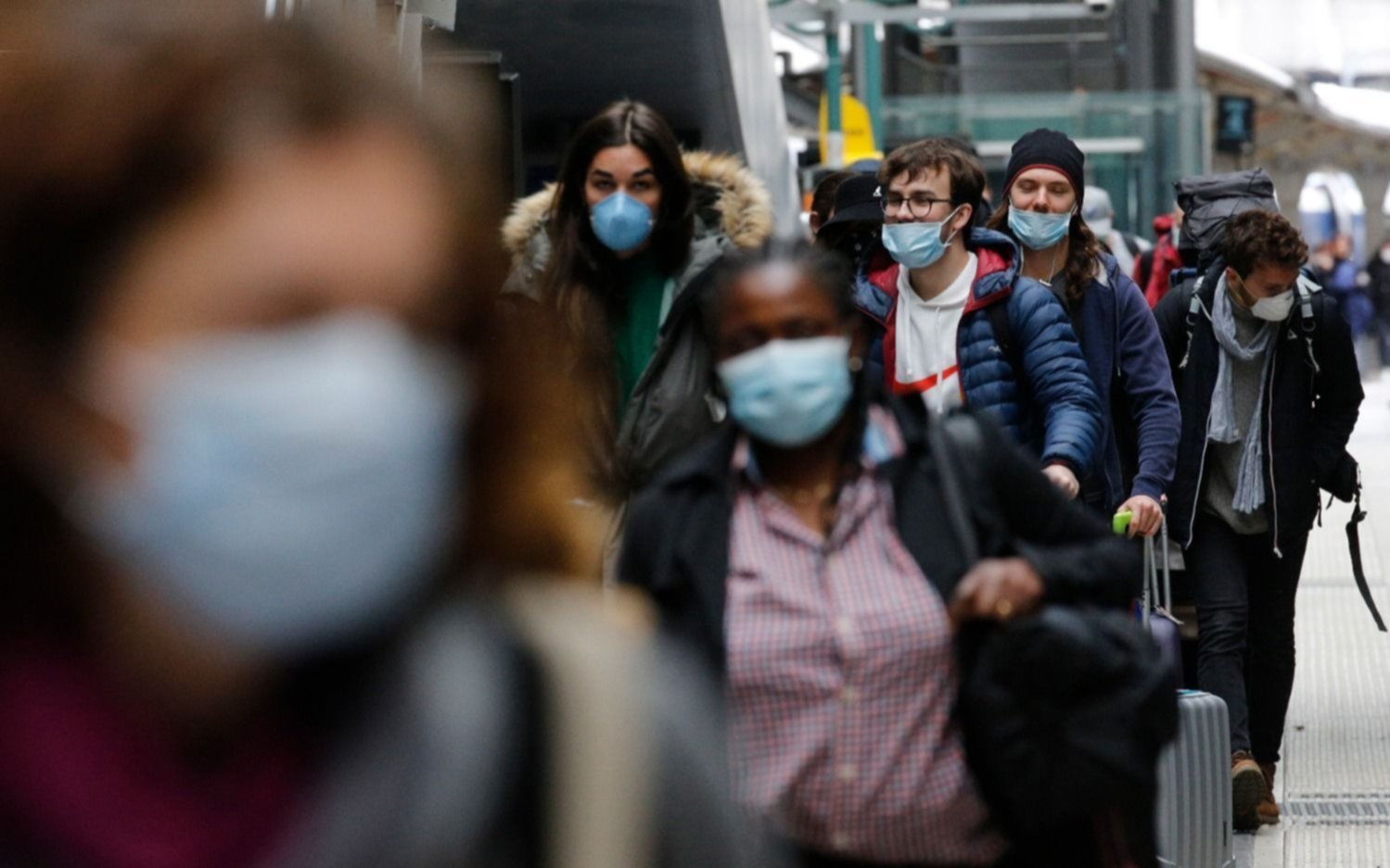 Francia, con récord de más de 460 mil nuevos contagios en 24 horas