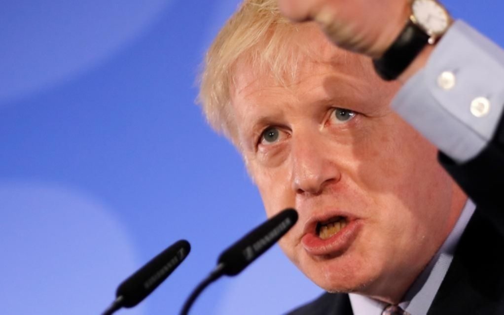 Boris Johnson resiste la movida de su partido para sacarlo del cargo