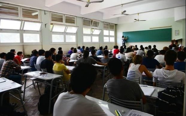Programa de becas para graduados de universidades