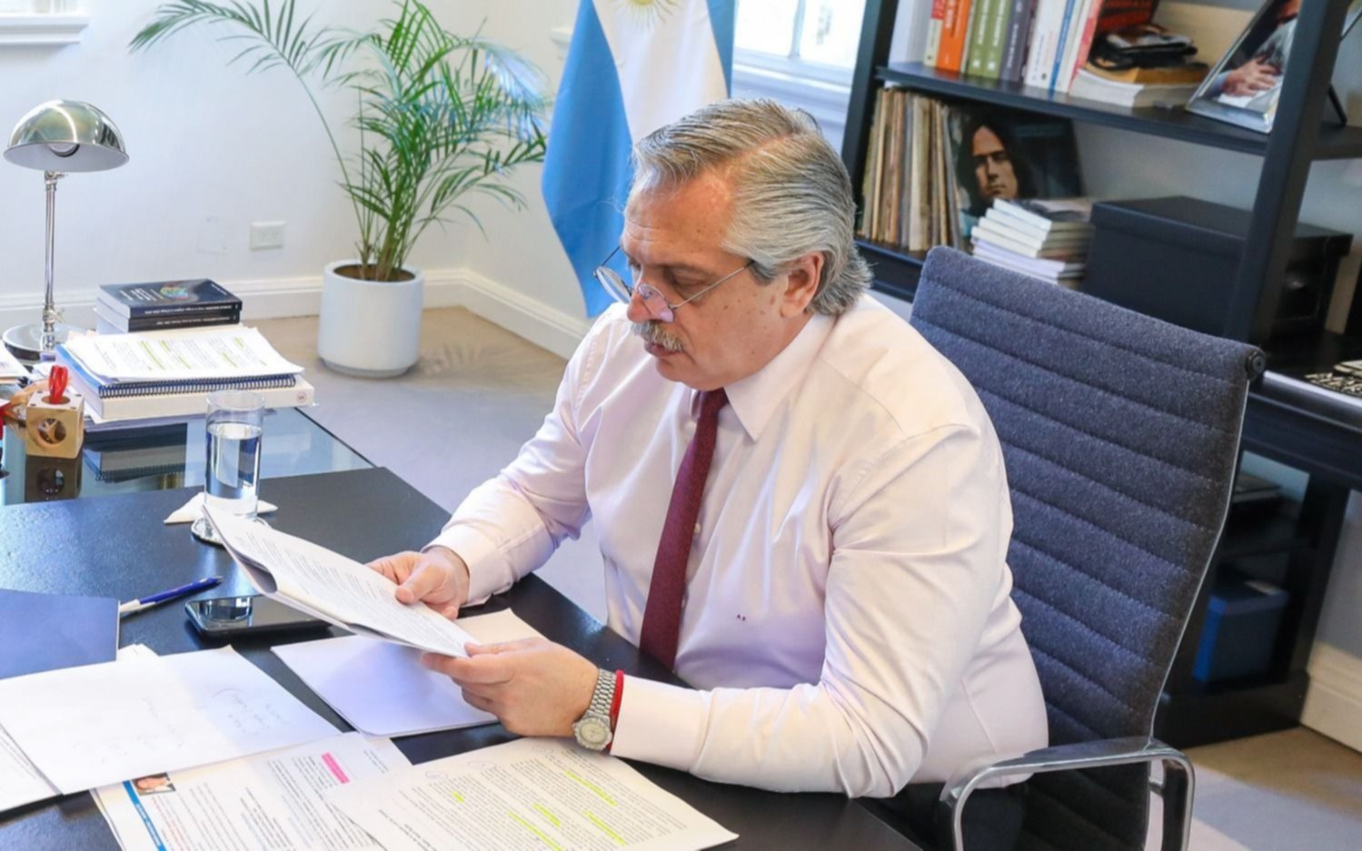 El Presidente viaja a Rusia y China para fortalecer “lazos económicos”