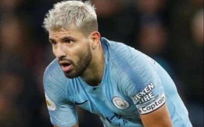 El Kun Agüero salió con los tapones de punta contra los altos impuestos