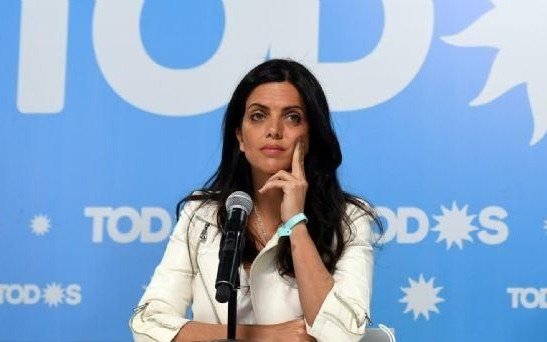 “Tenía unos pasajes que se me iban a vencer”