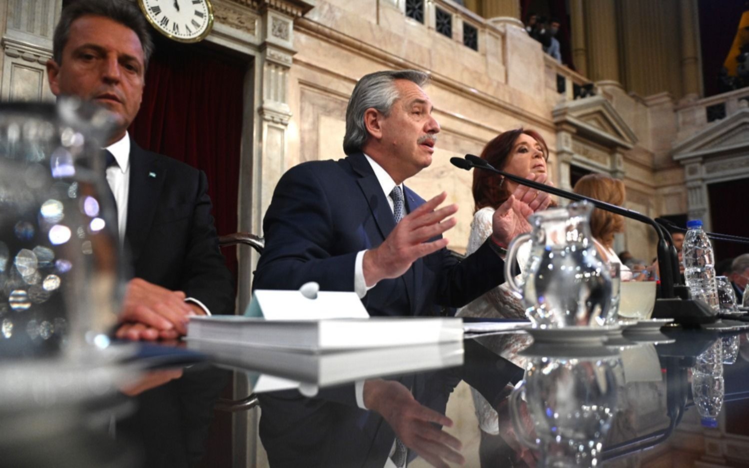 Alberto F. no logró seducir al kirchnerismo y provocó una dura reacción opositora