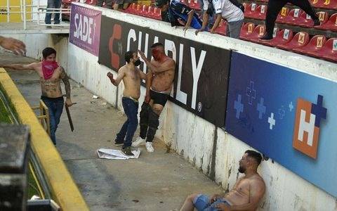 El torneo mexicano se reanudará el viernes luego de los hechos de violencia