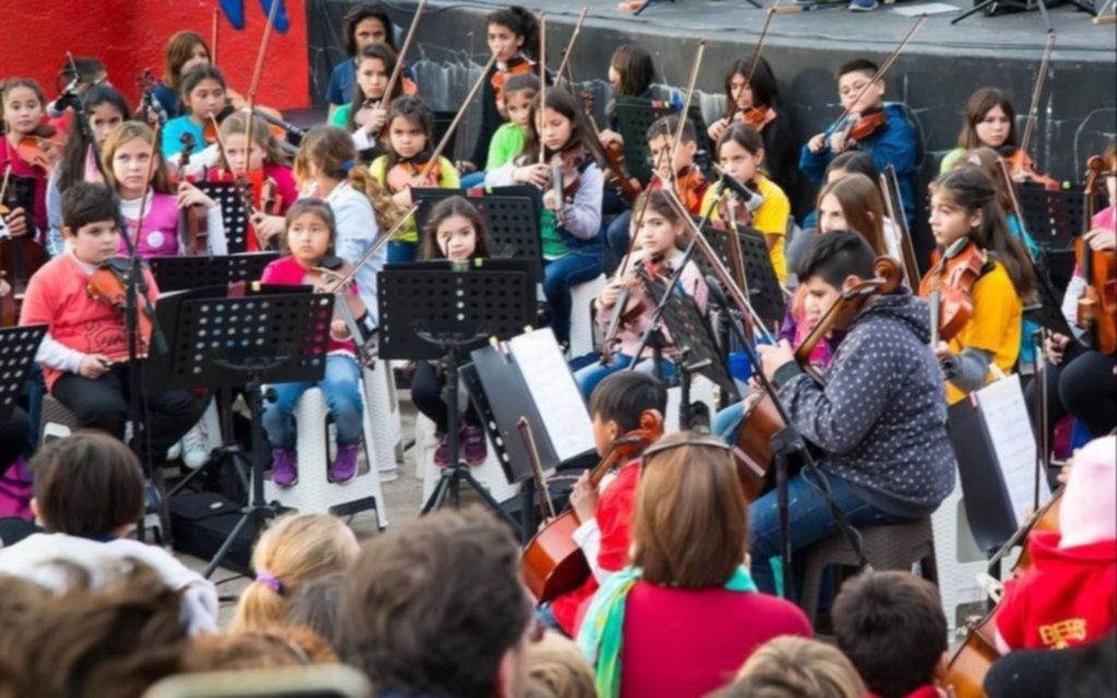 Cientos de chicos retoman su formación musical