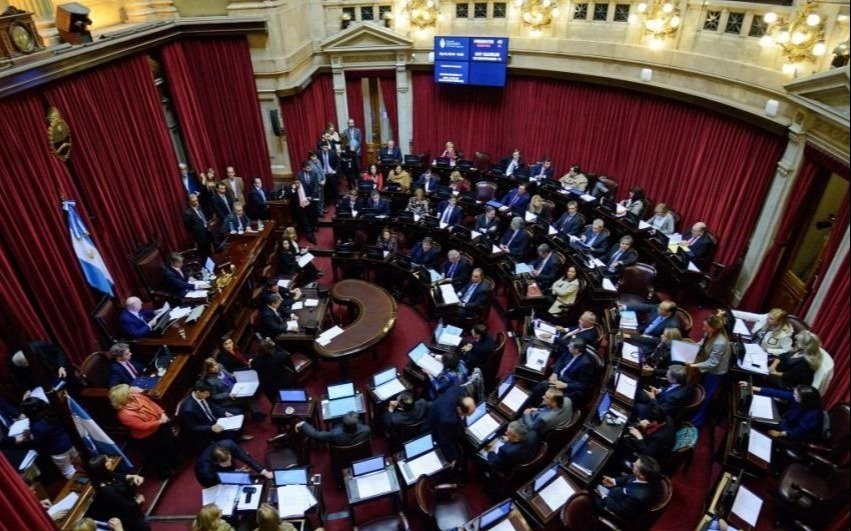 El Gobierno busca aliados y apura el trámite para votar en el Senado