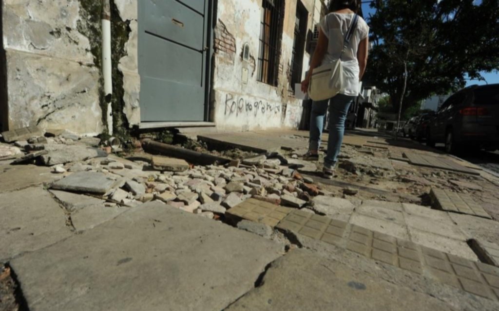 Reclamos por veredas en mal estado en el Centro