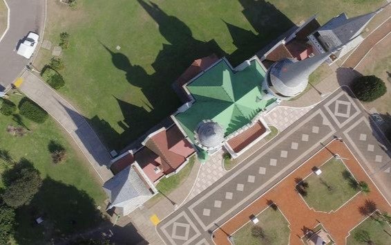 Brutal agresión en la República de Los Niños
