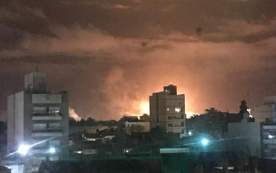 Intensidad en las antorchas y ruidos fuertes en la Refinería de la Región