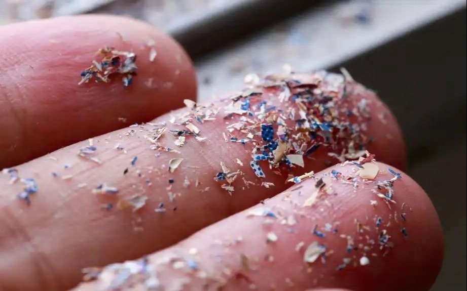 Ahora hallan microplásticos en lo profundo del pulmón