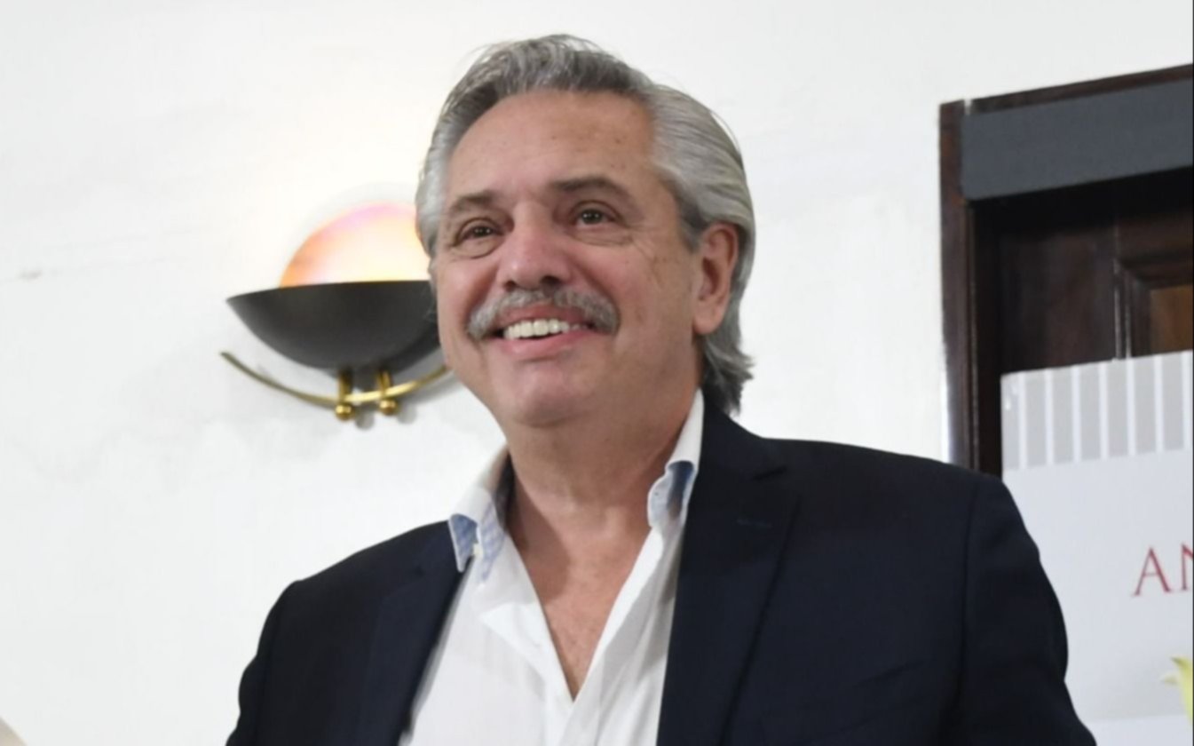 Sin agenda oficial, Alberto F. analiza cambios en su gabinete
