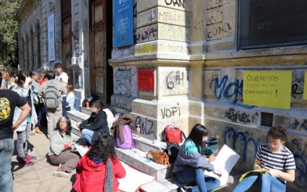 Acoso en el Normal 2: le suman el botón antipánico a la perimetral