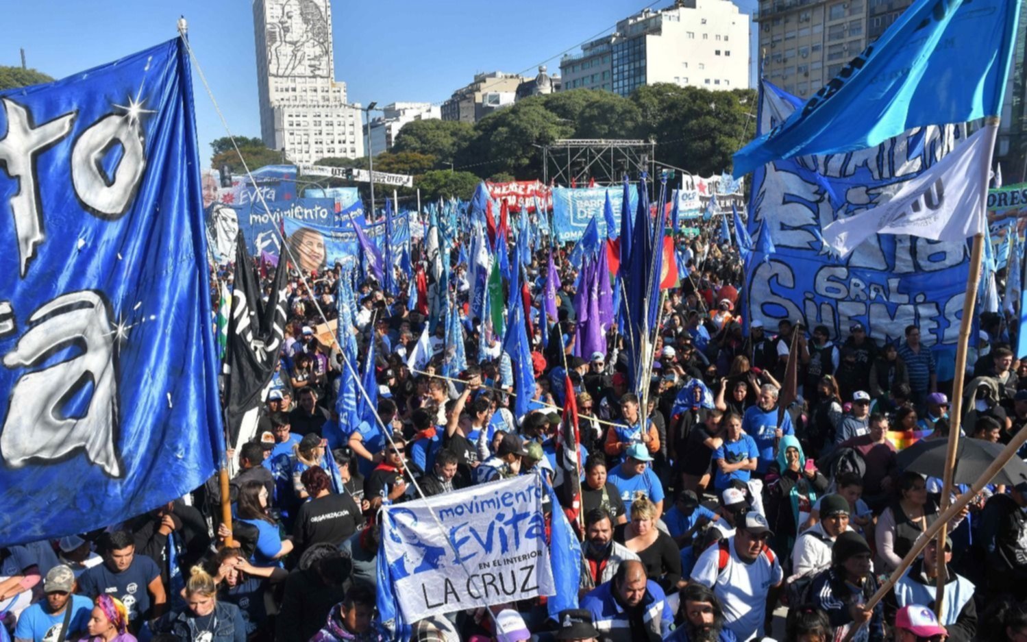 Un 1º de Mayo sin la CGT y con los piqueteros pidiendo un ministerio propio