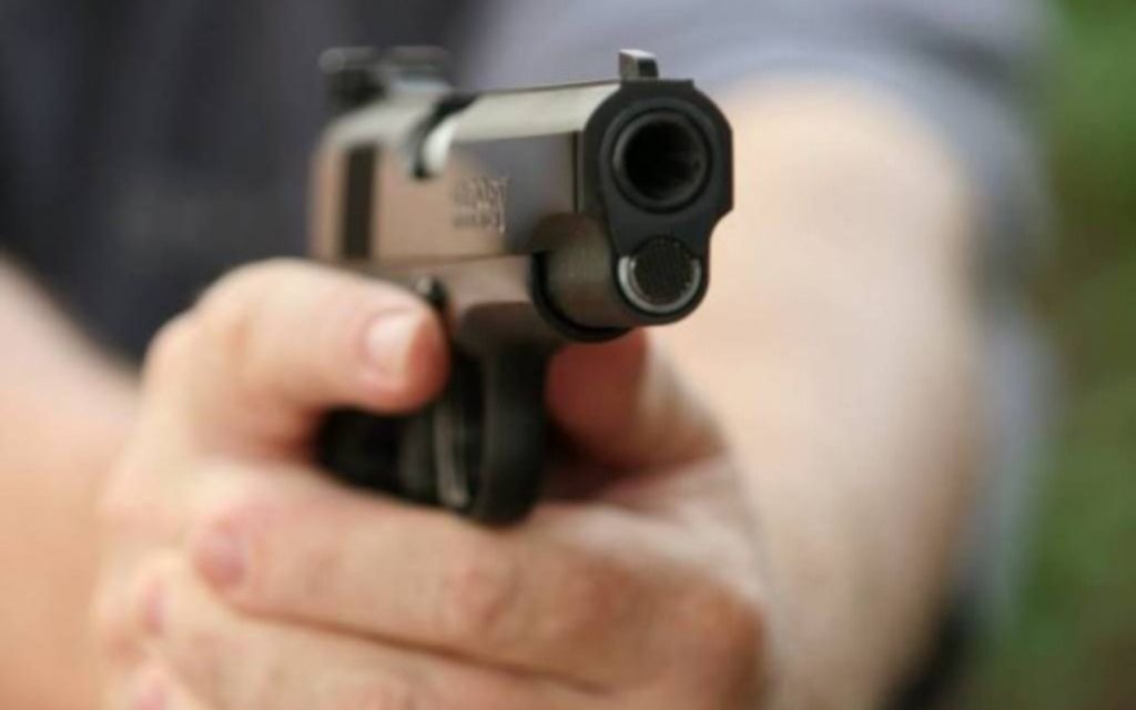 Investigan agresión armada por un incidente vial en Barrio Norte