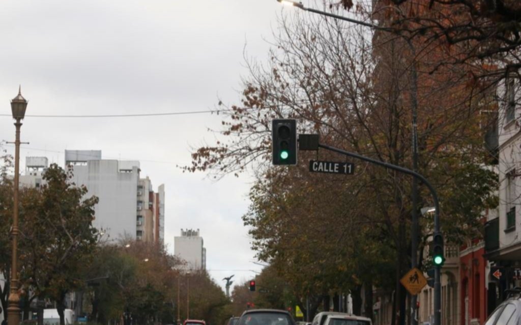 Preocupan las fallas en la señalización vial y en los semáforos de la Ciudad