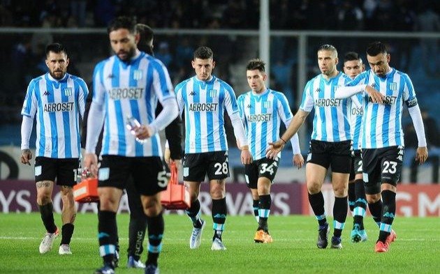 Mientras trata de levantarse, Racing piensa en Rotondi