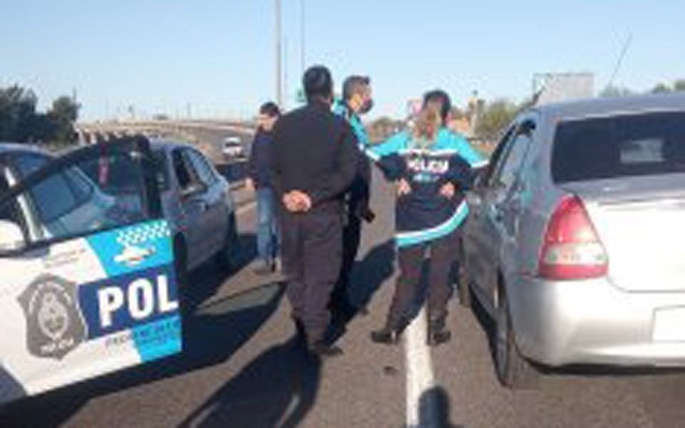 Barricadas y “tira piedras”, dos métodos para el delito