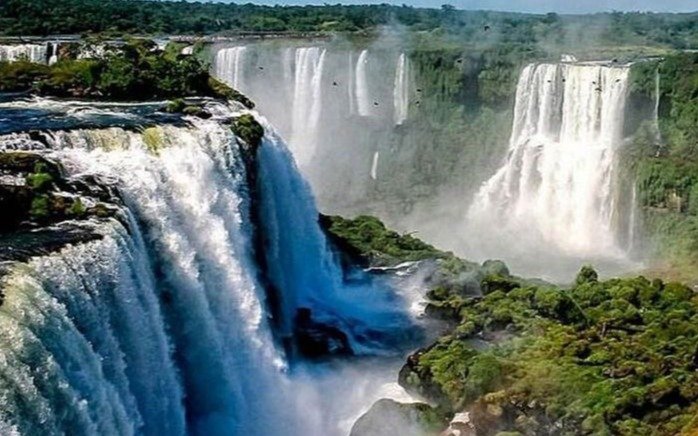 Volumen de agua récord en las Cataratas