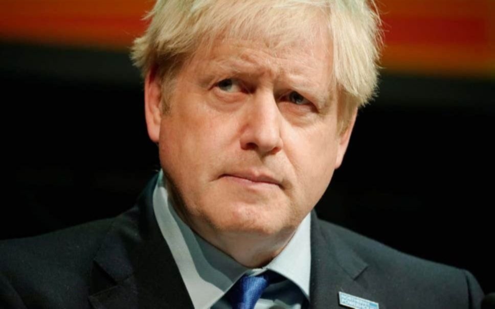Johnson busca relanzarse y reivindica su gestión
