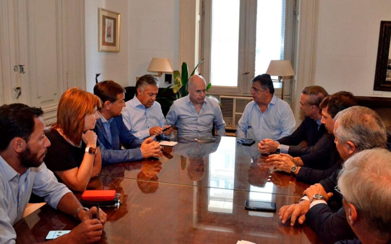Con varios candidatos en la cancha, se reúne la mesa de Juntos por el Cambio