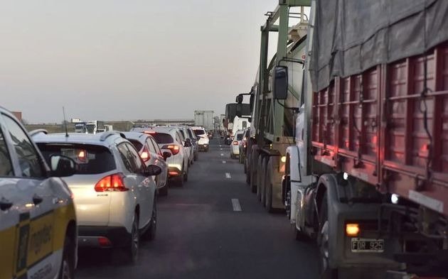 Camiones con circulación restringida en varias rutas