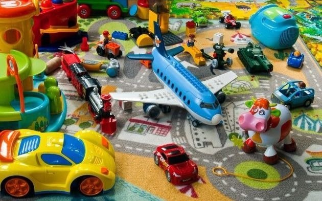 La Red Solidaria organiza una colecta de donación de juguetes en Plaza Azcuénaga
