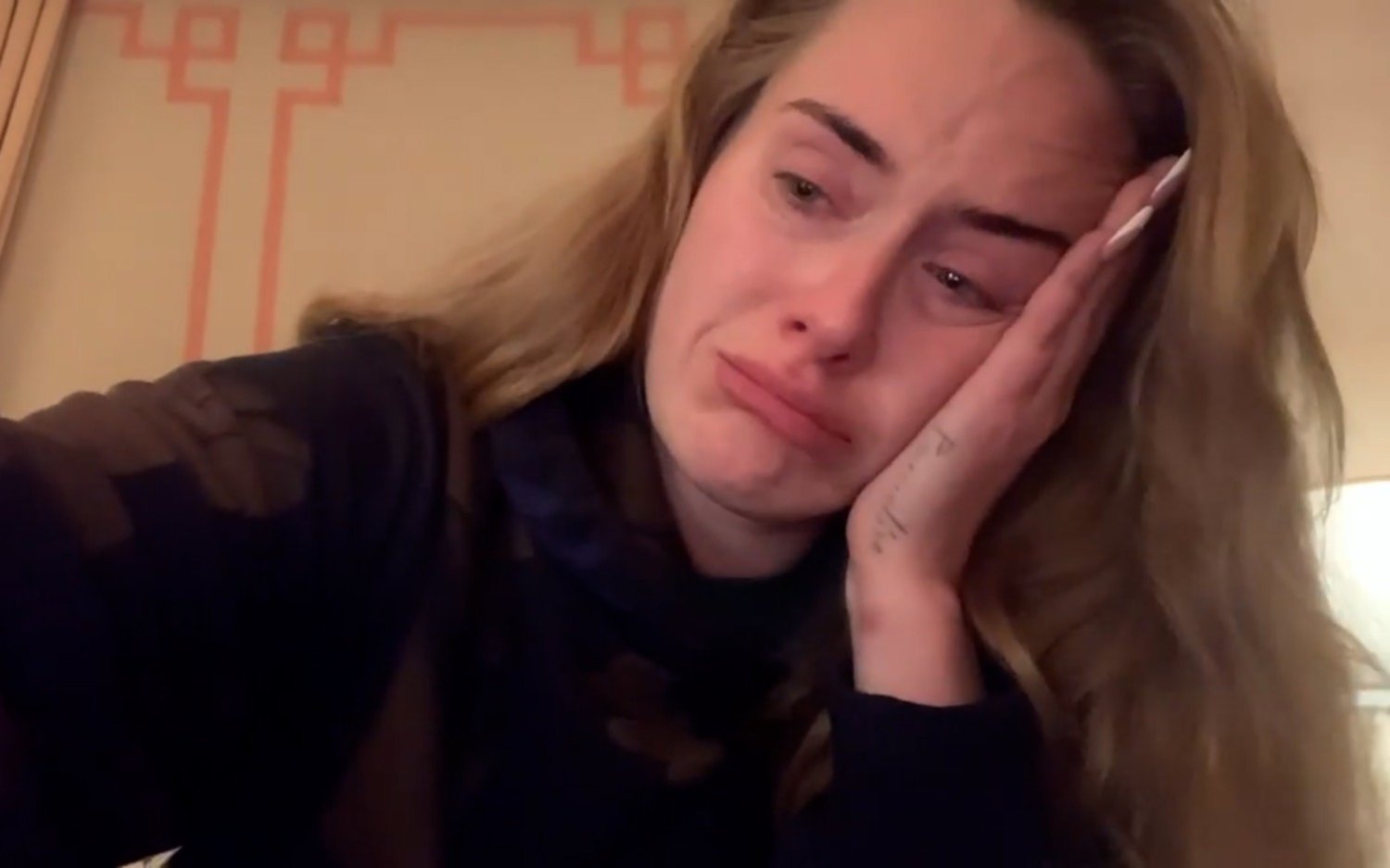 “Enojada y avergonzada”: Adele rompió el silencio y habló del “peor momento” de su carrera