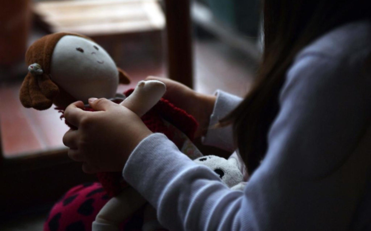 Buscan que los padres de niños con cáncer puedan tener licencia laboral