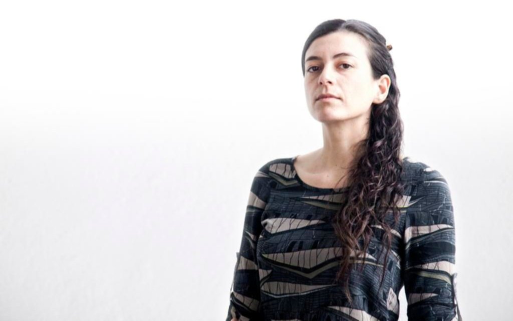 La escritora argentina Samanta Schweblin ganó el Premio Donoso