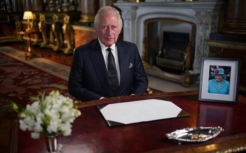 El rey, en visita a Irlanda del Norte bajo tensión